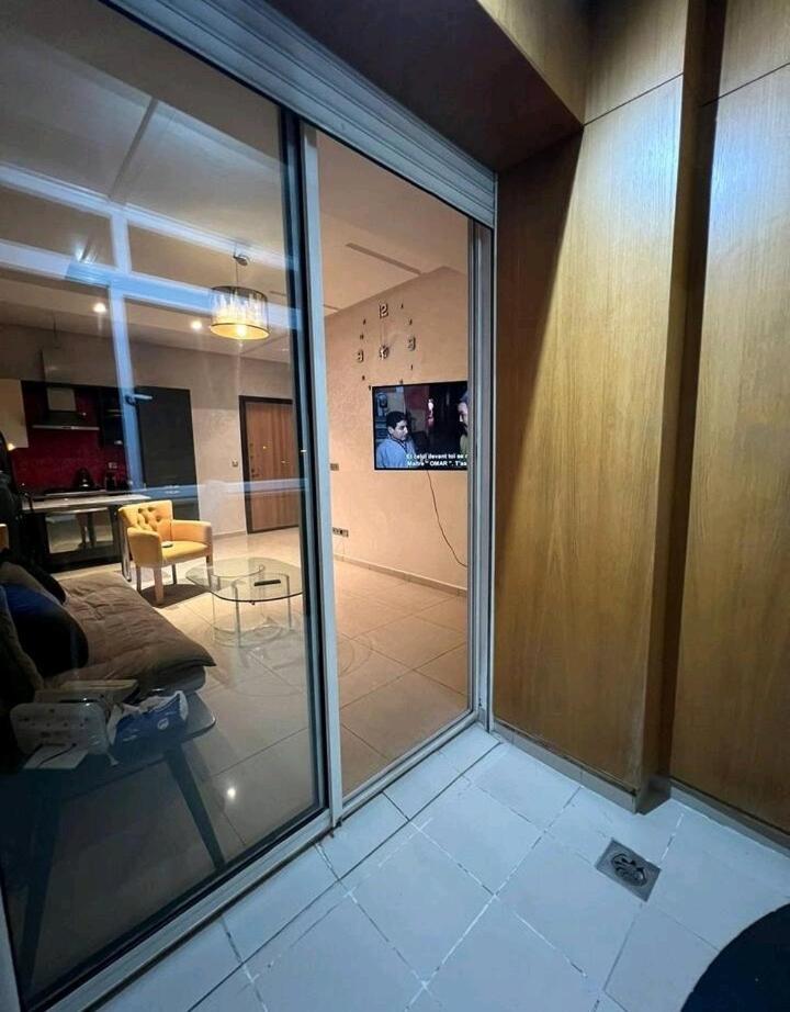 Islan Apartment *
